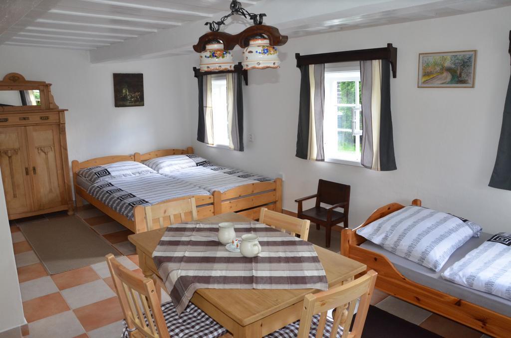Penzion U kozy Chřibská Exterior foto